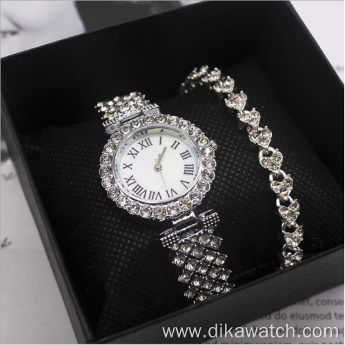 Fashion Set Women Watches Luxury Rhinestone Ladies Quartz Wrist Watch Bracelet Set